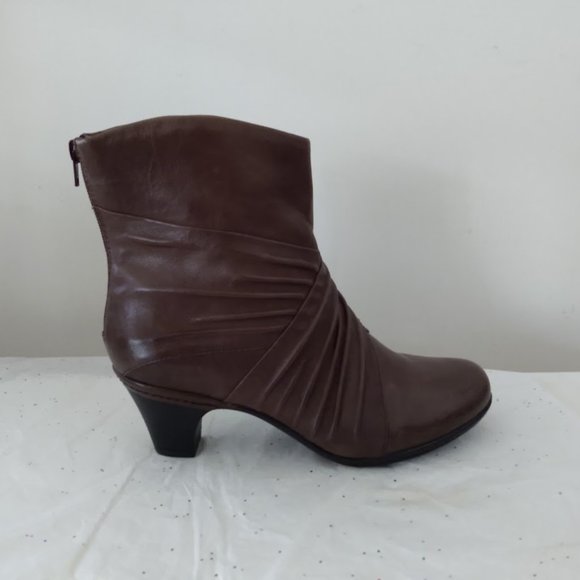 Rockport Cobb Hill Brynn Bootie - Picture 1 of 11
